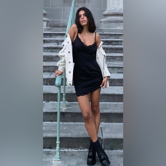 MAPLE MAE MINI BLACK DRESS!!! - Picture 4 of 5